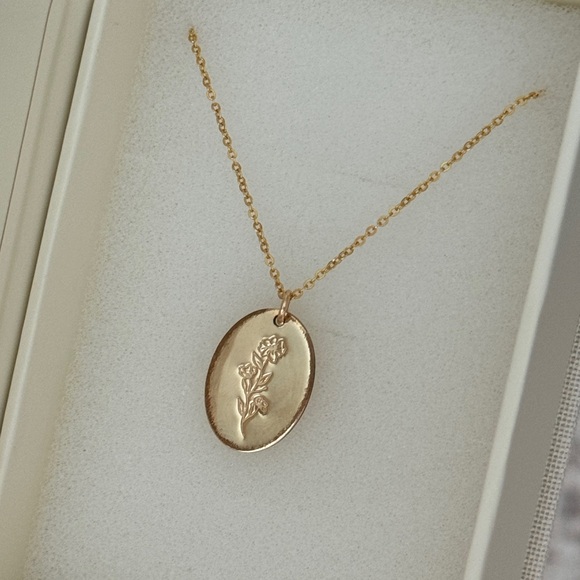 Made by Mary Family Flowers Necklace - Picture 4 of 8